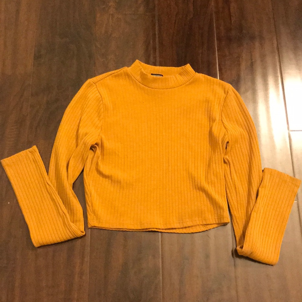 cropped long sleeve